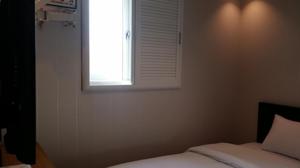 New Suwon Hotel Room photo